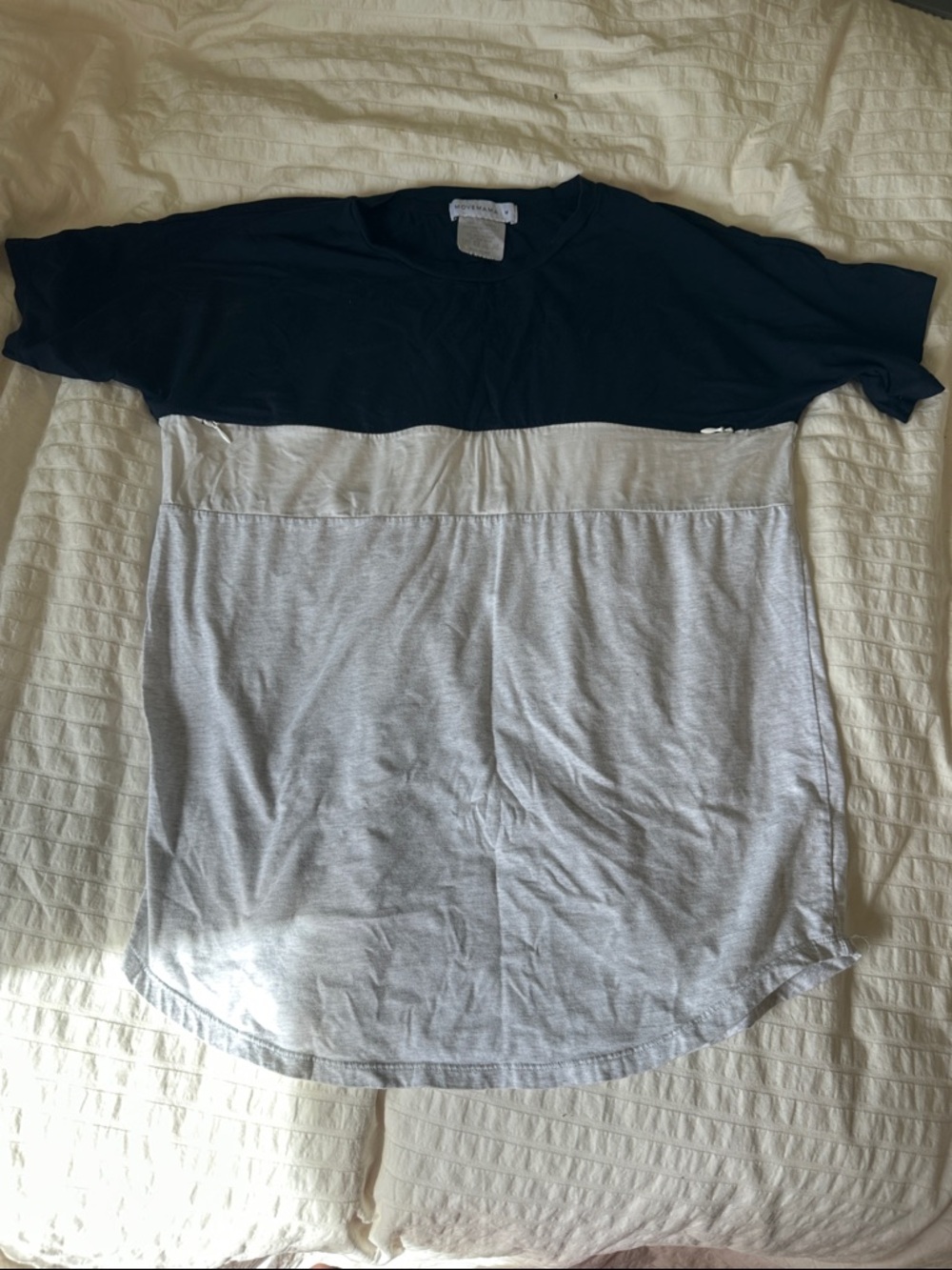 SOLD Movemama Breastfeeding zip front tee